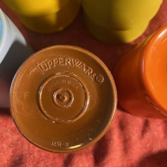 Five Tupperware cups ~ Vintage - Picture 4 of 14